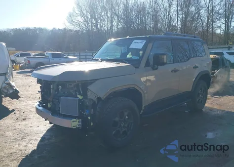 2025 Lexus Gx 550 Overtrail+ z USA, uszkodzony, nr VIN JTJTBCDX1S5053826